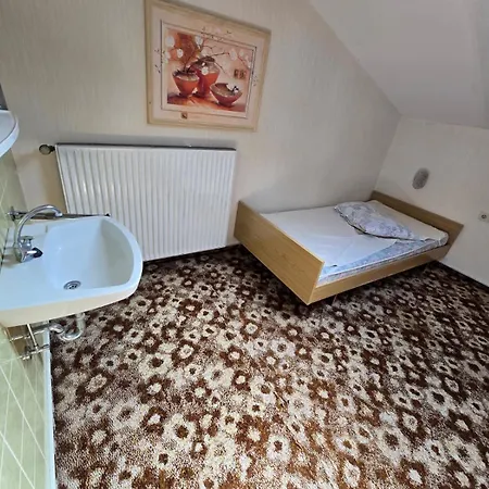 Guest house Greenhell Monteur -